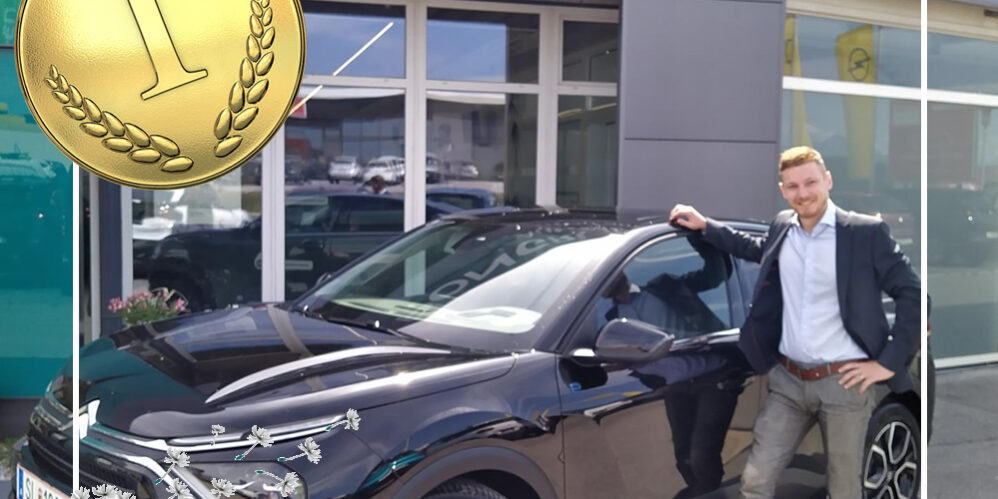 Citroen vor Pongruber Eingang