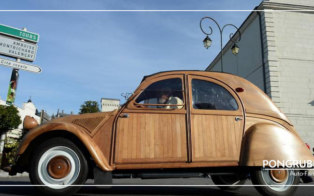 Citroen 2CV aus Holz